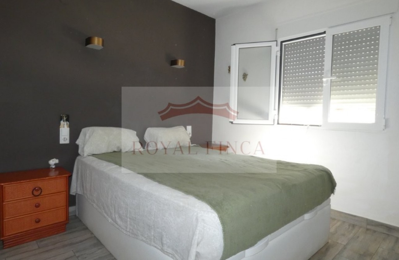 Sale - Chalet -
Denia - Center