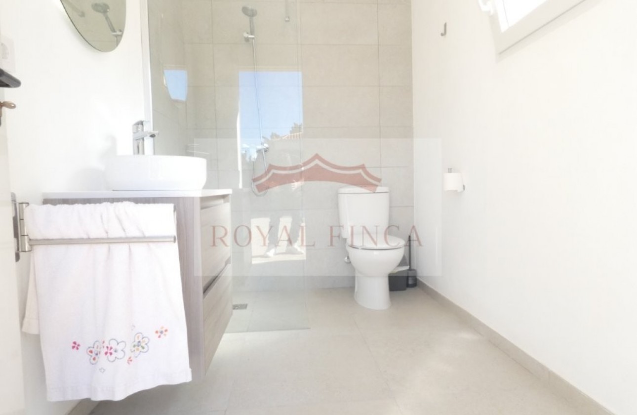 Sale - Chalet -
Denia - Center