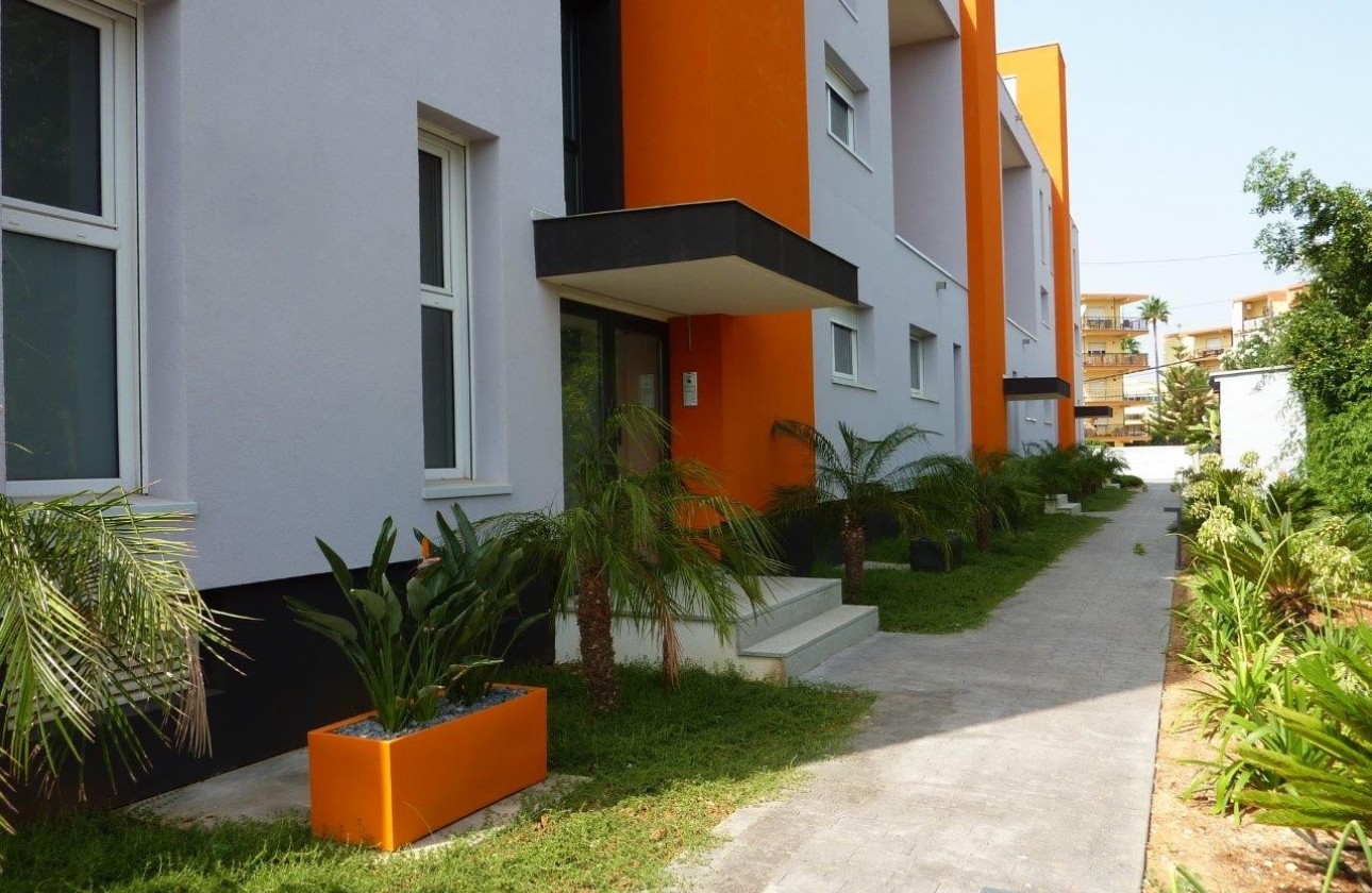 Sale - Apartment / flat -
Denia - Center