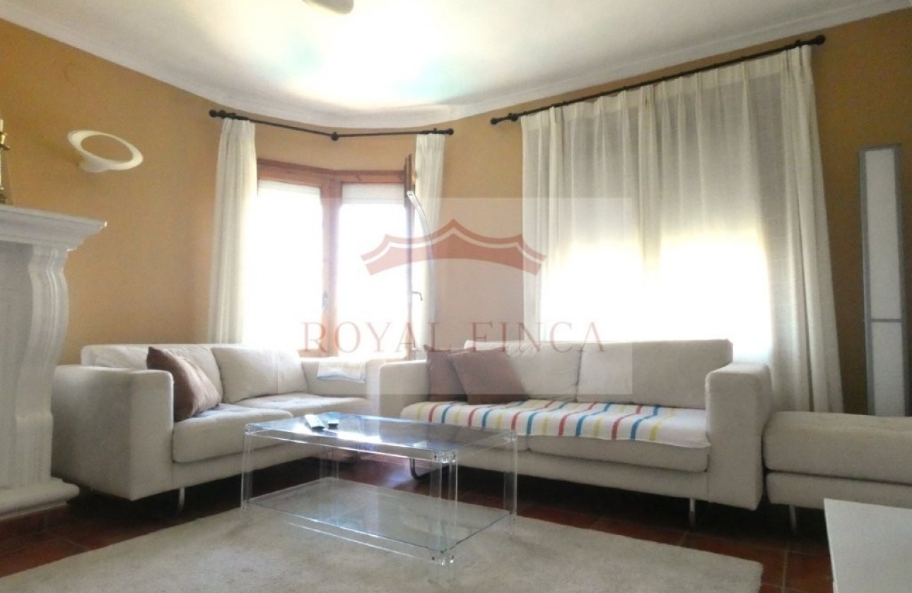 Sale - Villa / Semi semi-detached -
Denia - Devesses - Monte Pego