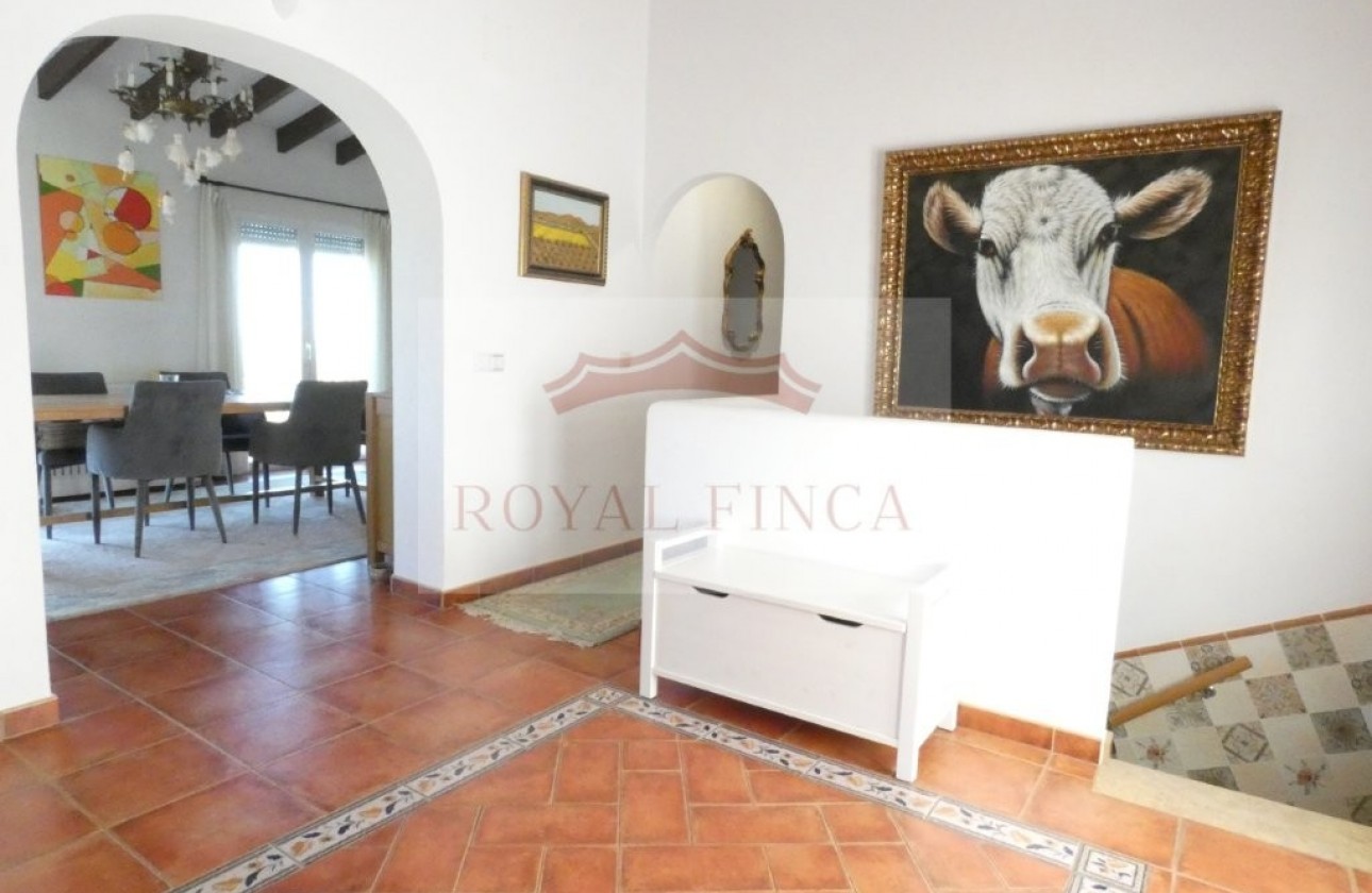 Sale - Villa / Semi semi-detached -
Denia - Devesses - Monte Pego