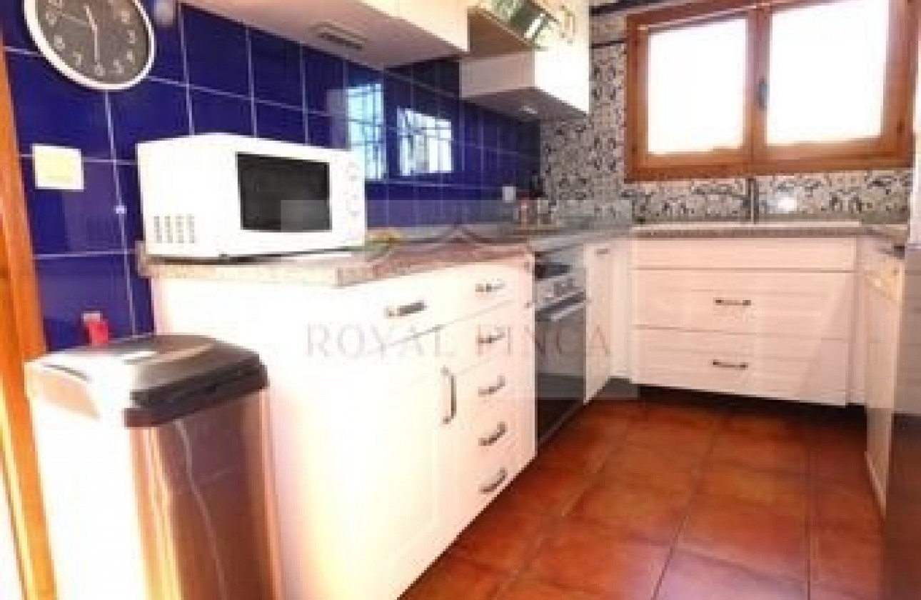 Sale - Villa / Semi semi-detached -
Denia - Devesses - Monte Pego