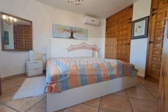 Sale - Villa / Semi semi-detached -
Denia - Devesses - Monte Pego