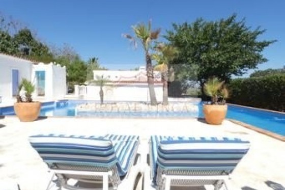 Sale - Villa / Semi semi-detached -
Denia - Devesses - Monte Pego