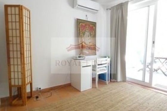 Sale - Villa / Semi semi-detached -
Denia - Devesses - Monte Pego