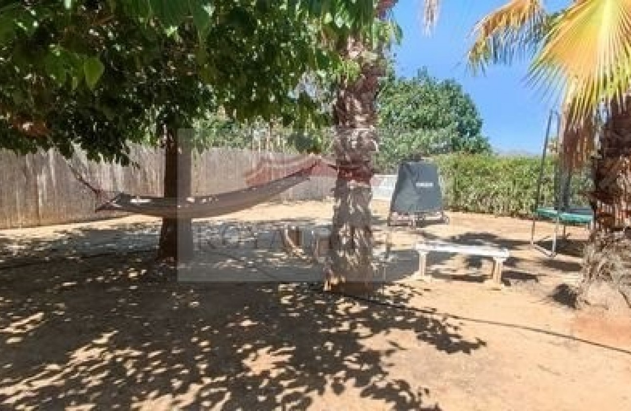 Sale - Villa / Semi semi-detached -
Denia - Devesses - Monte Pego