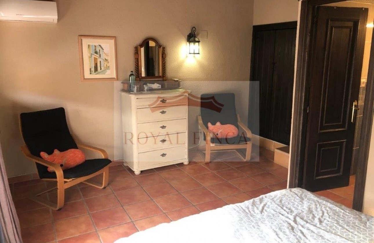 Sale - Townhouse -
Jalón